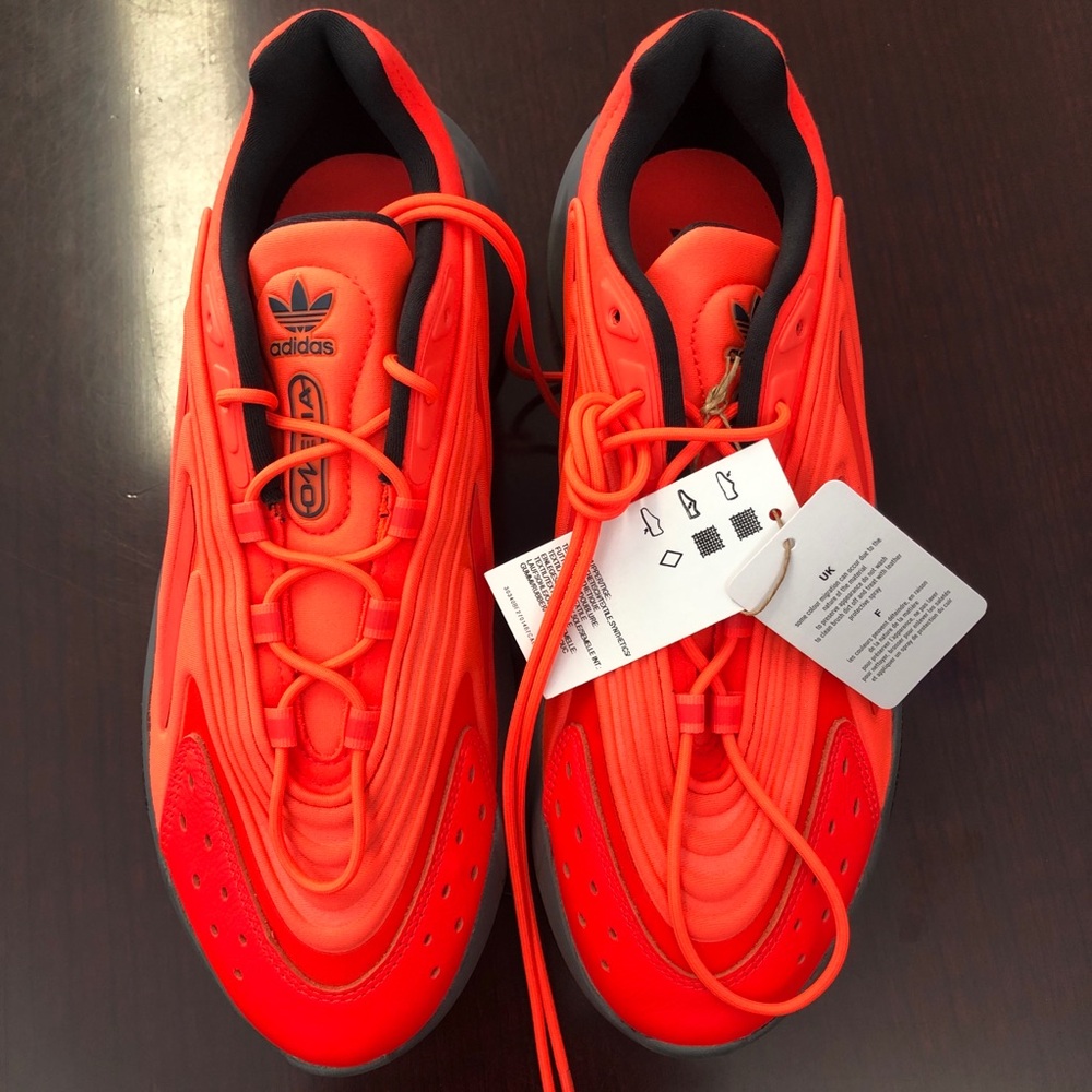 Ozelia Adidas Bright orange/red sport Sneakers